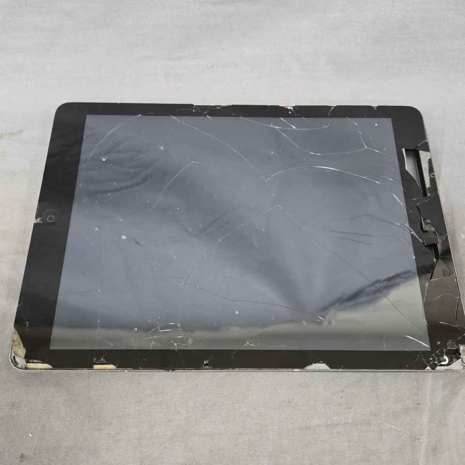 APPLE IPAD TABLET - A1474
