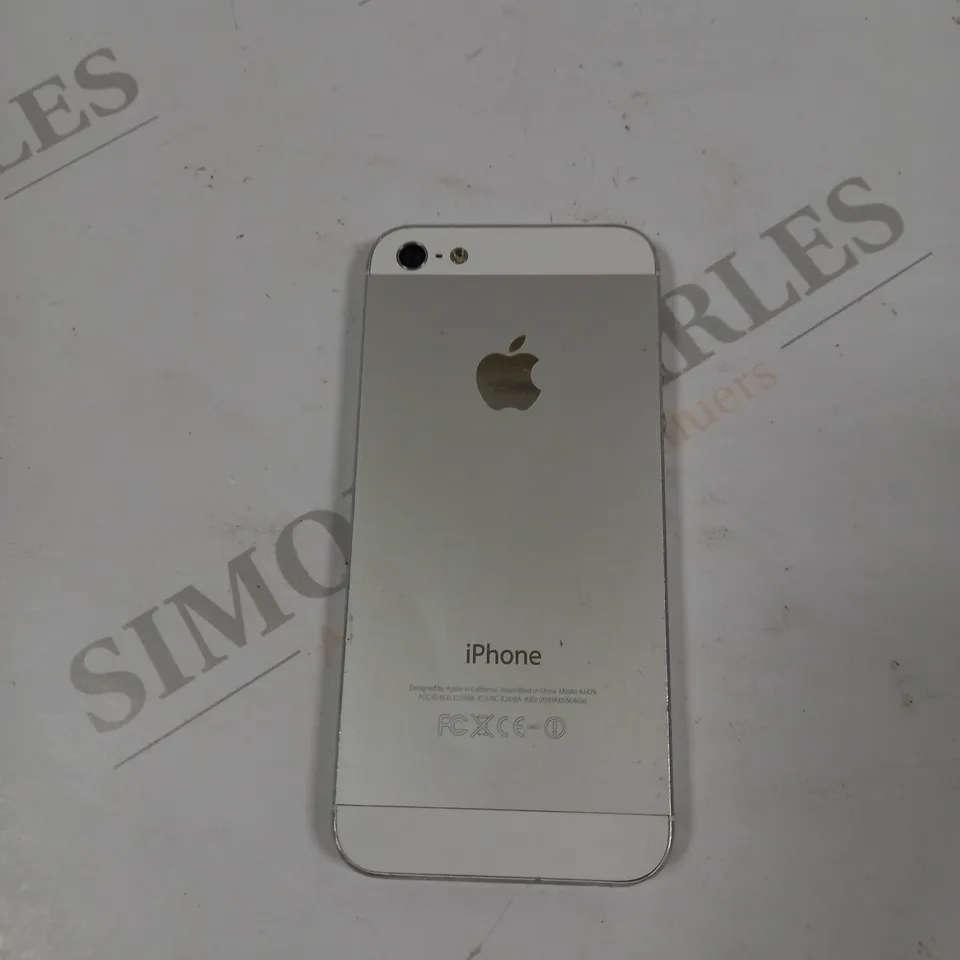 APPLE IPHONE 5 (A1429) 