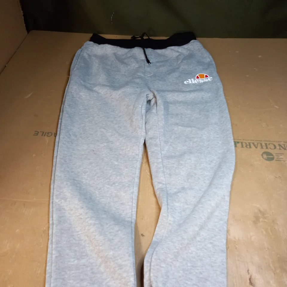 GREY ELLESSE JOGGERS SIZE XL