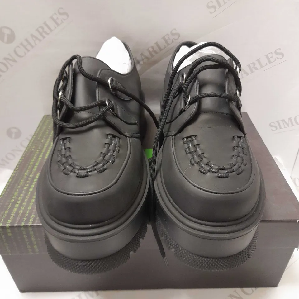 KOI THE CONSPIRATOR MEN'S BLACK CREEPERS - SIZE 9
