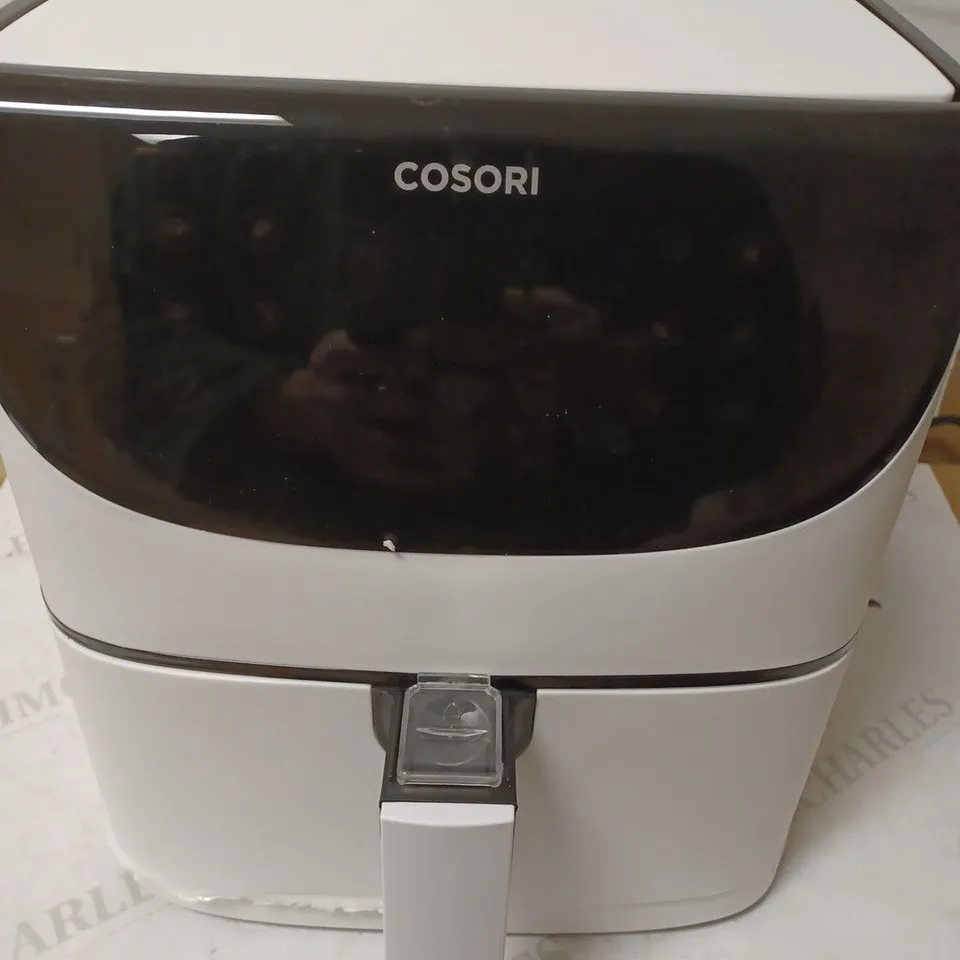 COSORI AIR FRYER 1700W MAX XXL 5.5L DIGITAL TOUCHSCREEN - WHITE