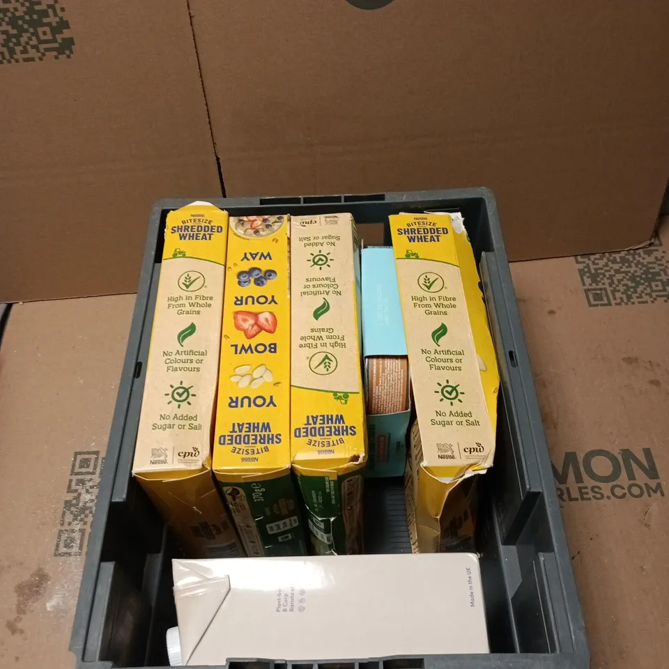 TOTE OF APPROXIMATELY 6 FOOD AND DRINK ITEMS TO INCLUDE: BITESIZED SHREDDED WHEAT AND BARISTA OAT MILK