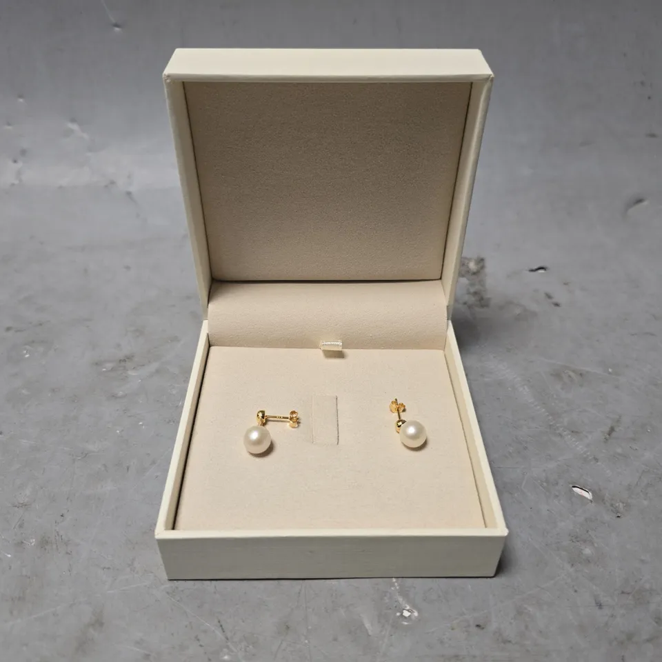 BOXED ASTLEY CLARKE PEARL EARRINGS 