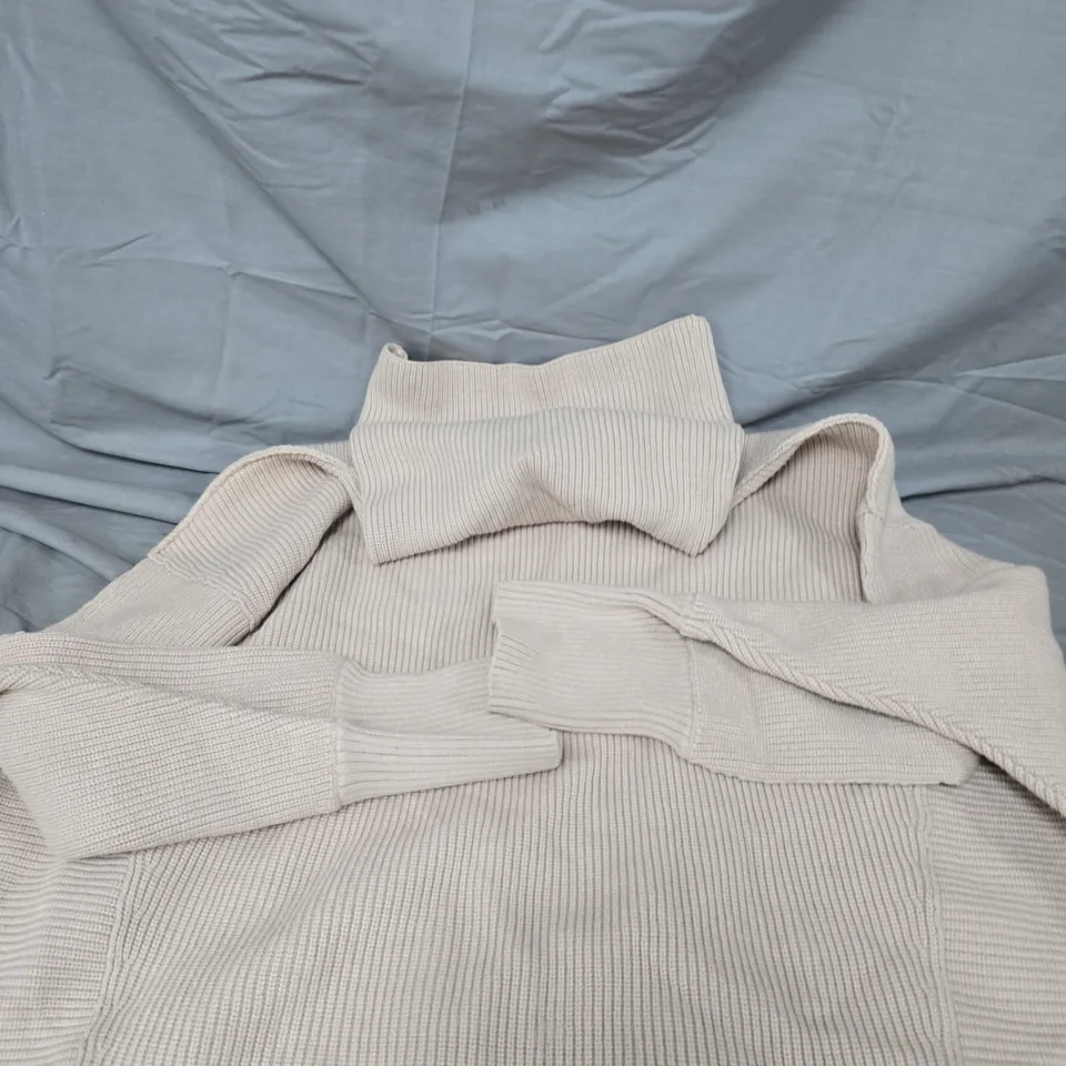 MALISSA J COWL NECK CHUNKY RIBBED KNIT JUMPER - SIZE UNSPECIFIED