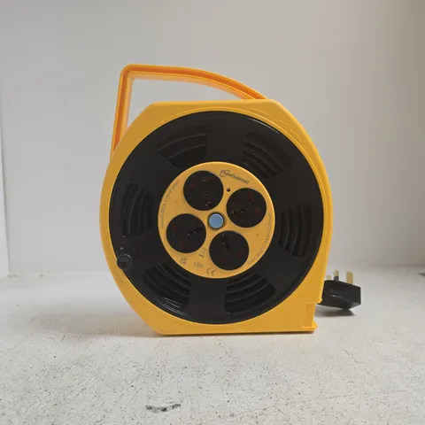 MASFUSTOOLVCABLE REEL WITH FOUR-OUTLET EXTENSION LEAD – YELLOW, UK PLUG