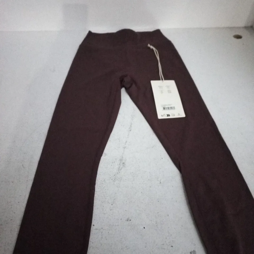 ADANOLA ULTIMATE LEGGINGS – MULBERRY RED, MEDIUM (UK)