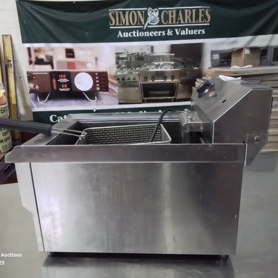 EMPIRE COMMERCIAL STAINLESS STEEL ELRCTRIC SINGLE NET FRYER EMP-ESF-19-DT