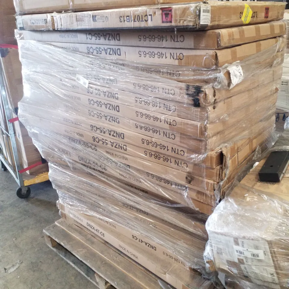 PALLET CONTAINING ASSORTED PRODUCTS INCLUDING DESKS, LAUNDRY HAMPER & COFFEE TABLE