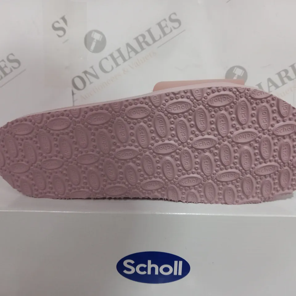 BOXED SCHOLL THICK PADDED OPEN TOE SANDAL - SIZE 6