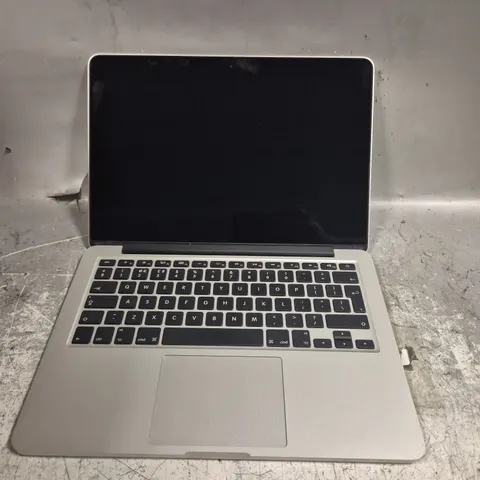 APPLE MACBOOK PRO 11 LAPTOP