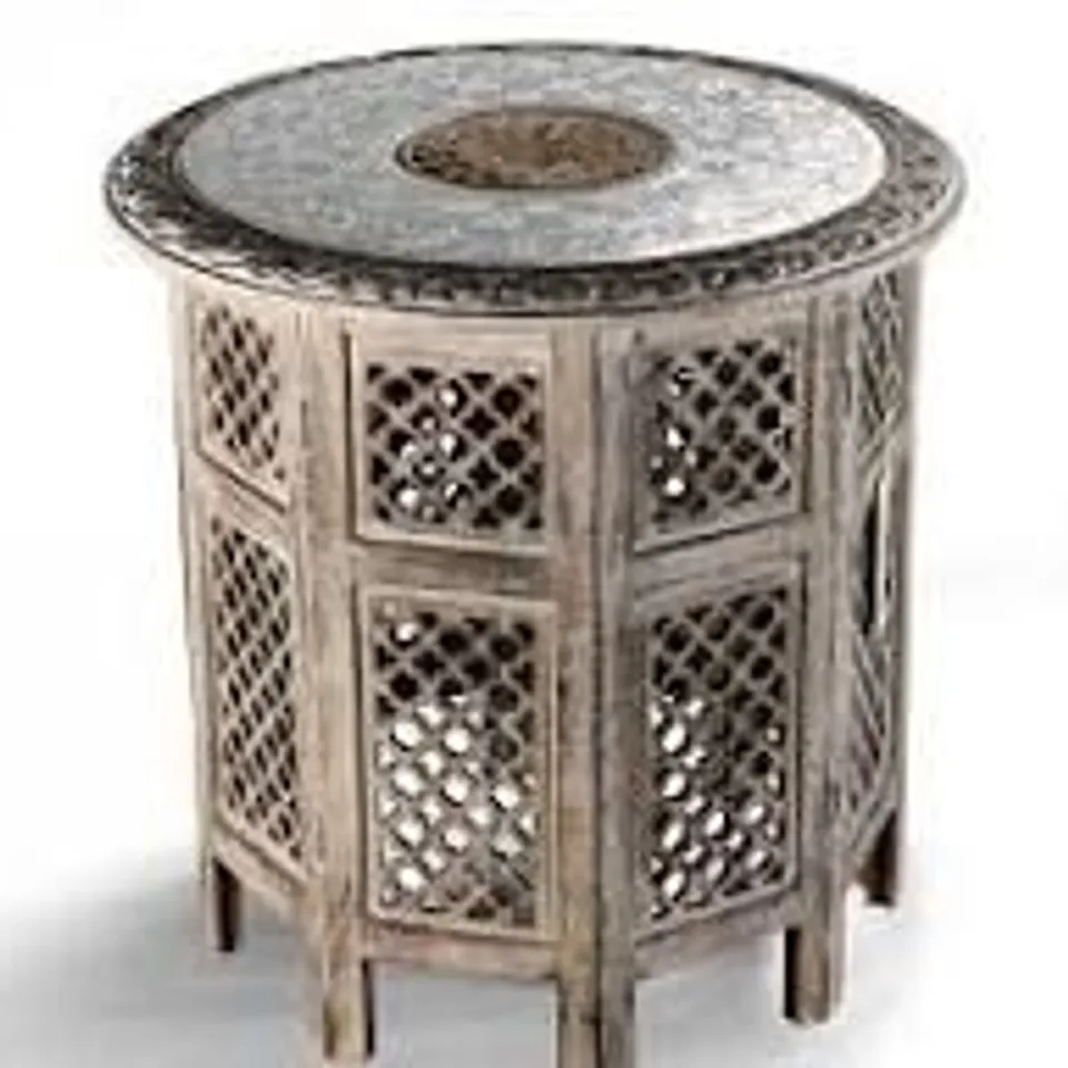 BLISS & BEYOND HAND CARVED OXIDIZED PATTERN TABLE (53CM) 