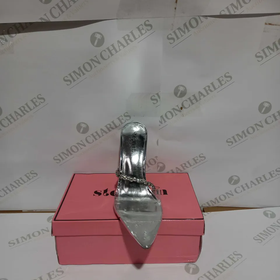 CLEAR DIAMANTE DETAIL ANKLE STRAP COURTS 5 - EU 38