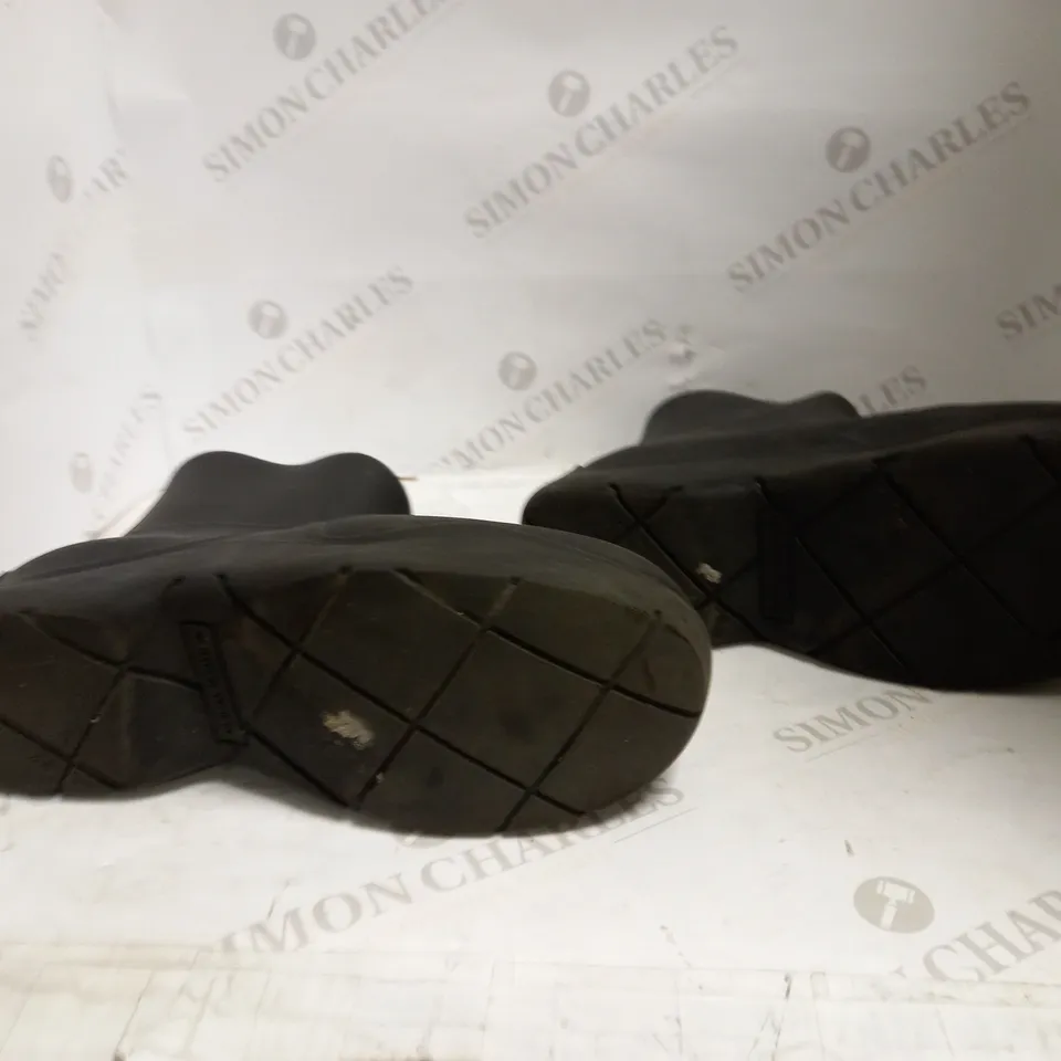 BOTTEGA VENETA BOOTS SIZE 44 BLACK 