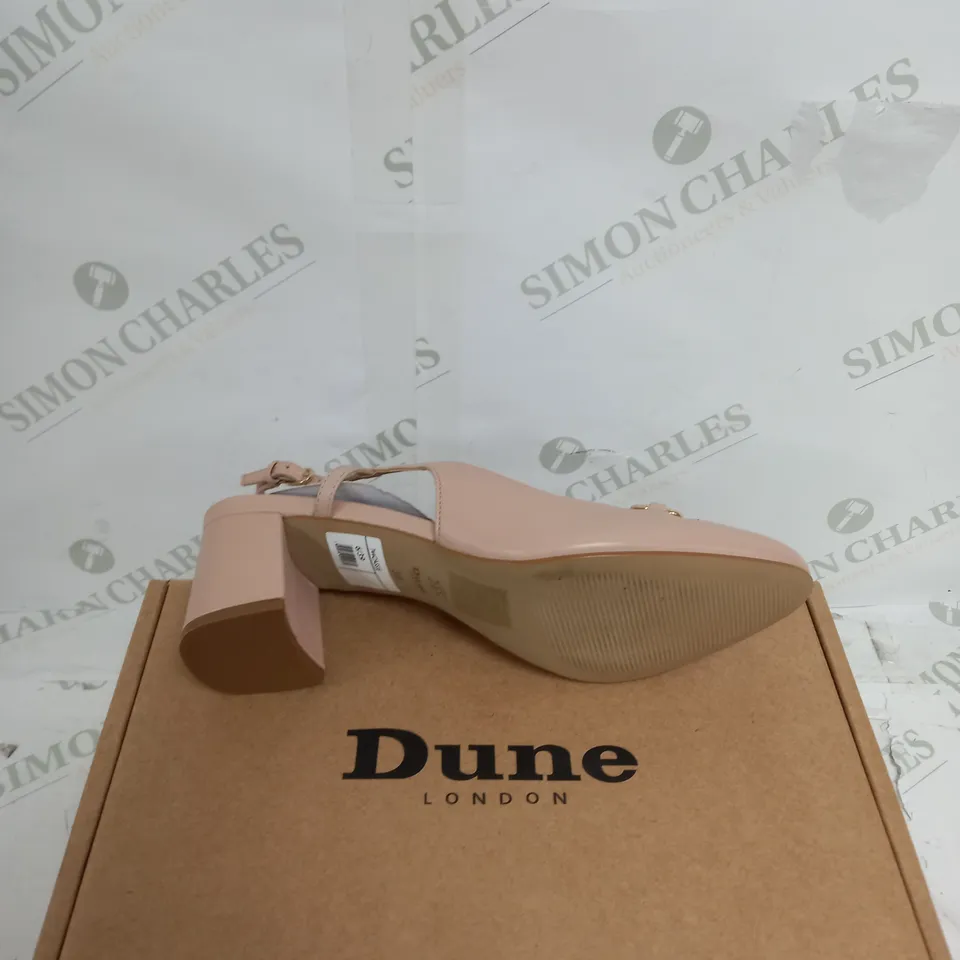 BOXED DUNE CASSIE NUDE LEATHER SNAFFLE OPEN COURT SIZE 6