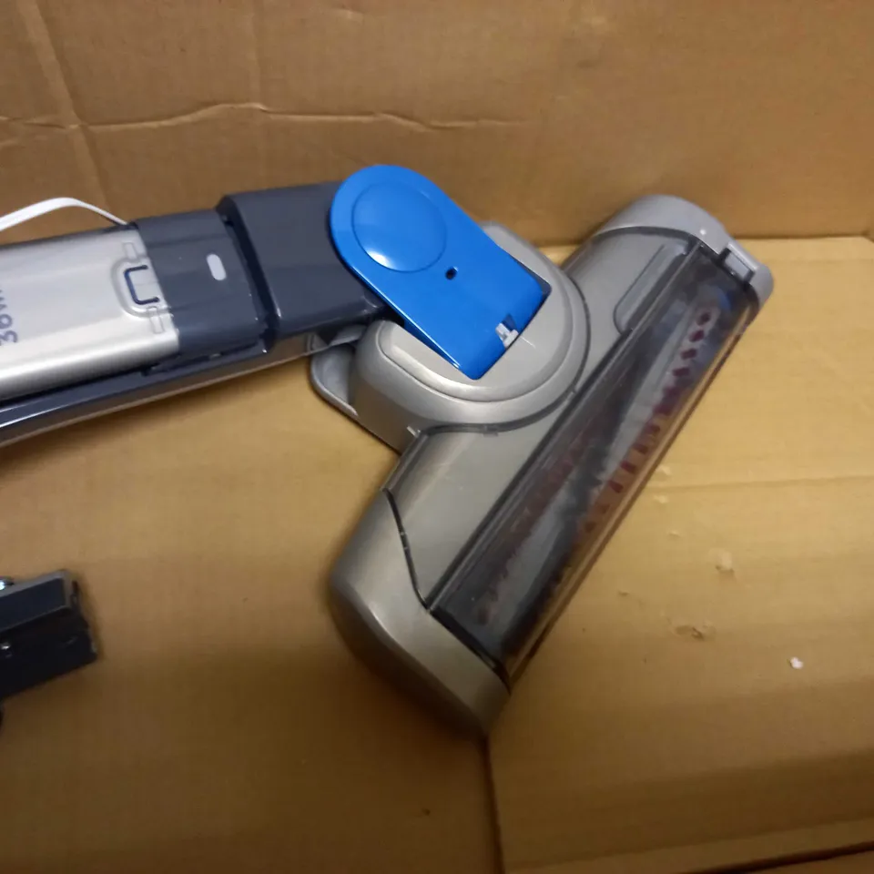 BLACK+DECKER 2 IN 1 CORDLESS VAC