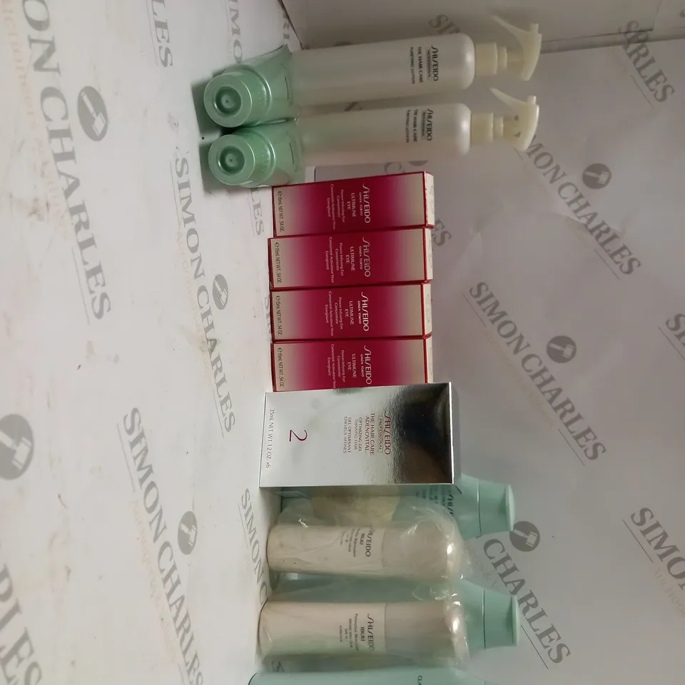 LOT OF APPROX 20 TO INCLUDE LUMINIZING SATIN EYE COLOR TRIO , HAIR CARE PURIFYING LOTION , ETC