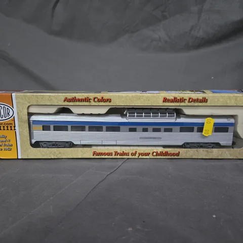 MODEL TRAINS - VIA SKYLINE 524