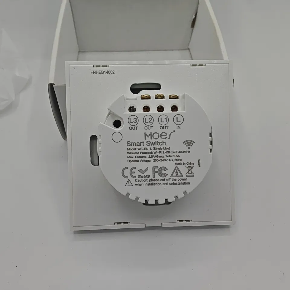 BOXED MOES SMART LIGHT SWITCH