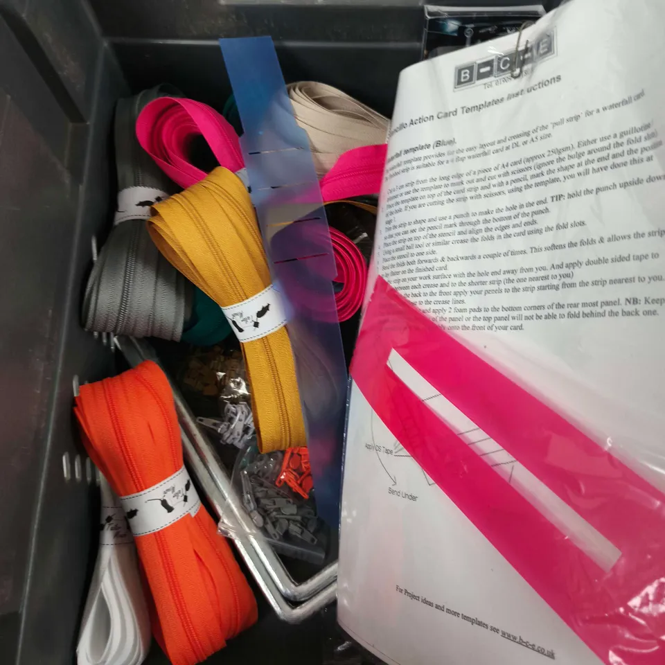 APPROXIMATELY 10 ASSORTED CRAFTING ACCESSORIES