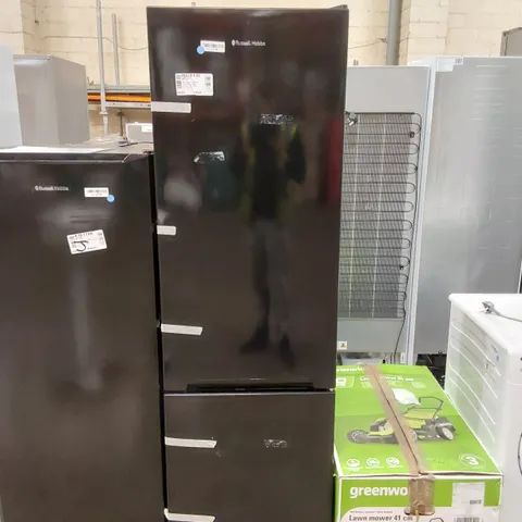 RUSSELL HOBBS RH180FFFF55B FREESTANDING FROST FREE FRIDGE FREEZER WITH ADJUSTABLE THERMOSTAT & FEET, 70/30 279L 180CM HIGH, LED LIGHT, BLACK [ENERGY CLASS F] - UNPROCESSED RAW RETURN