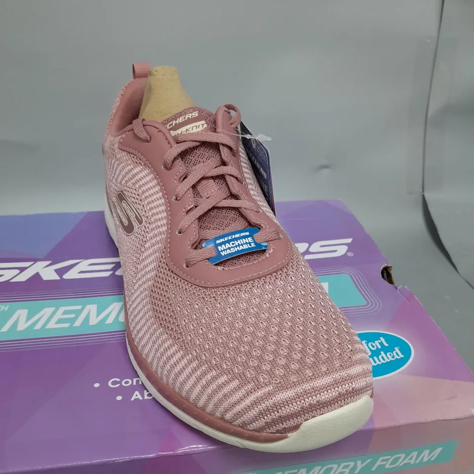 BOXED SKECHERS SIZE 6 ROSE LACE UP TRAINERS WITH MEMORY FOAM
