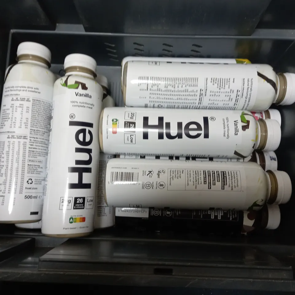 APPROXIMATELY 15 HUEL COMPLETE MEAL DRINKS ASSORTED FLAVOURS 500ML
