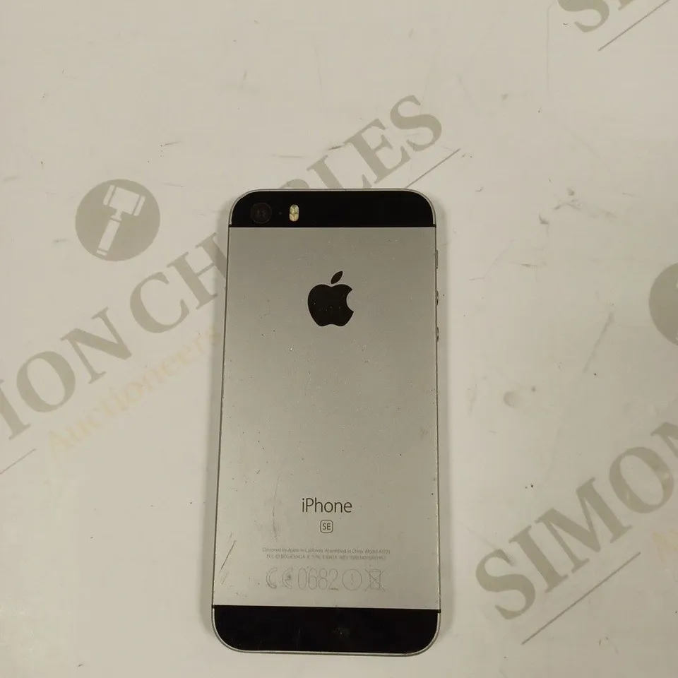 APPLE IPHONE SE SMARTPHONE 