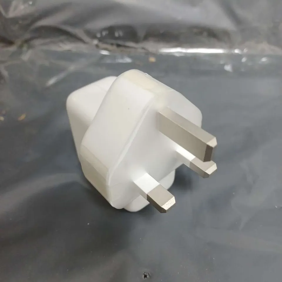 APPROXIMATELY 150 APPLE 10W USB CHARGER POWER ADAPTERS 