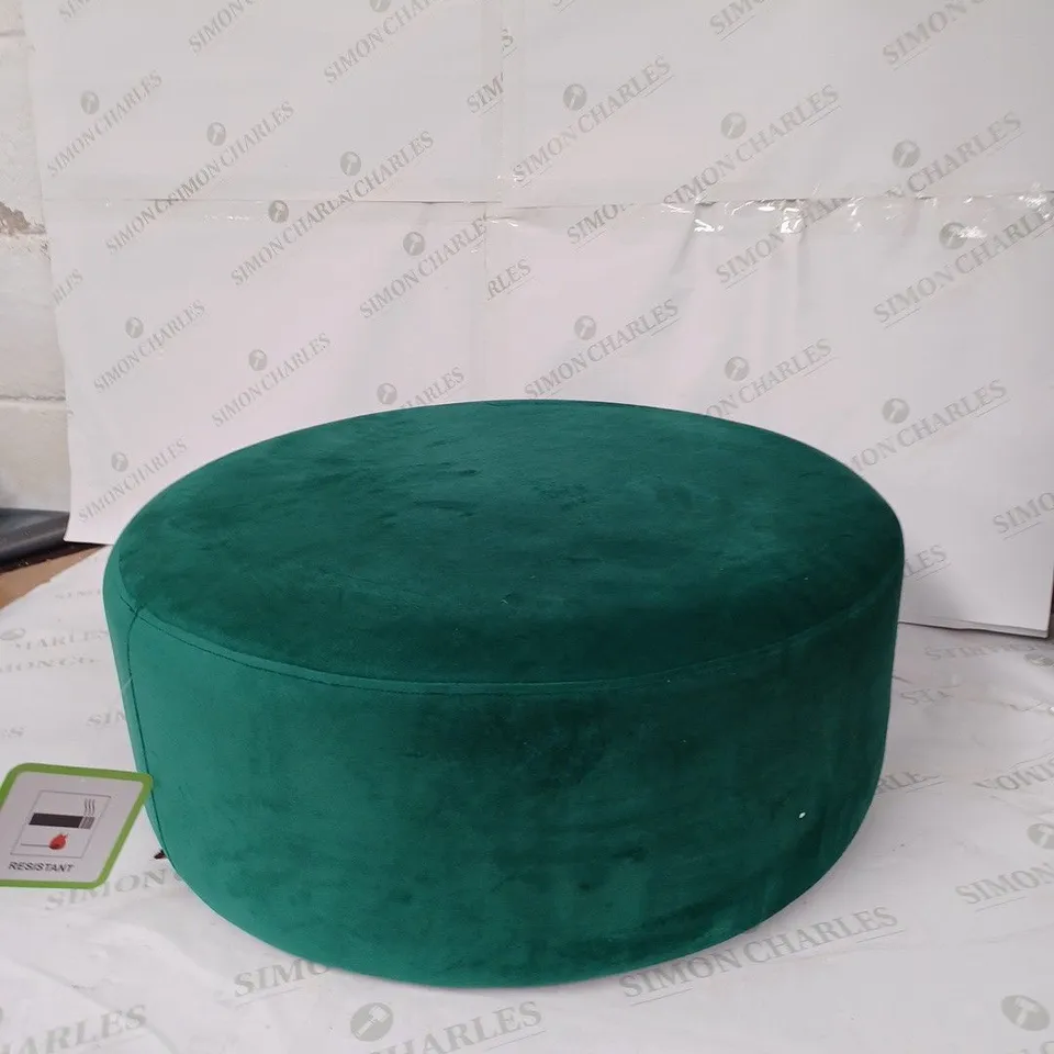 EMERALD GREEN CIRCLE STOOL