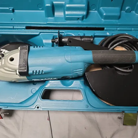 MAKITA GA9020 230MM ANGLE GRINDER – 2000W, CASE INCLUDED