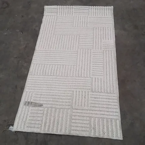 QUALITY DESIGNER AREA RUG - APPROXIMATELY 150X78CM