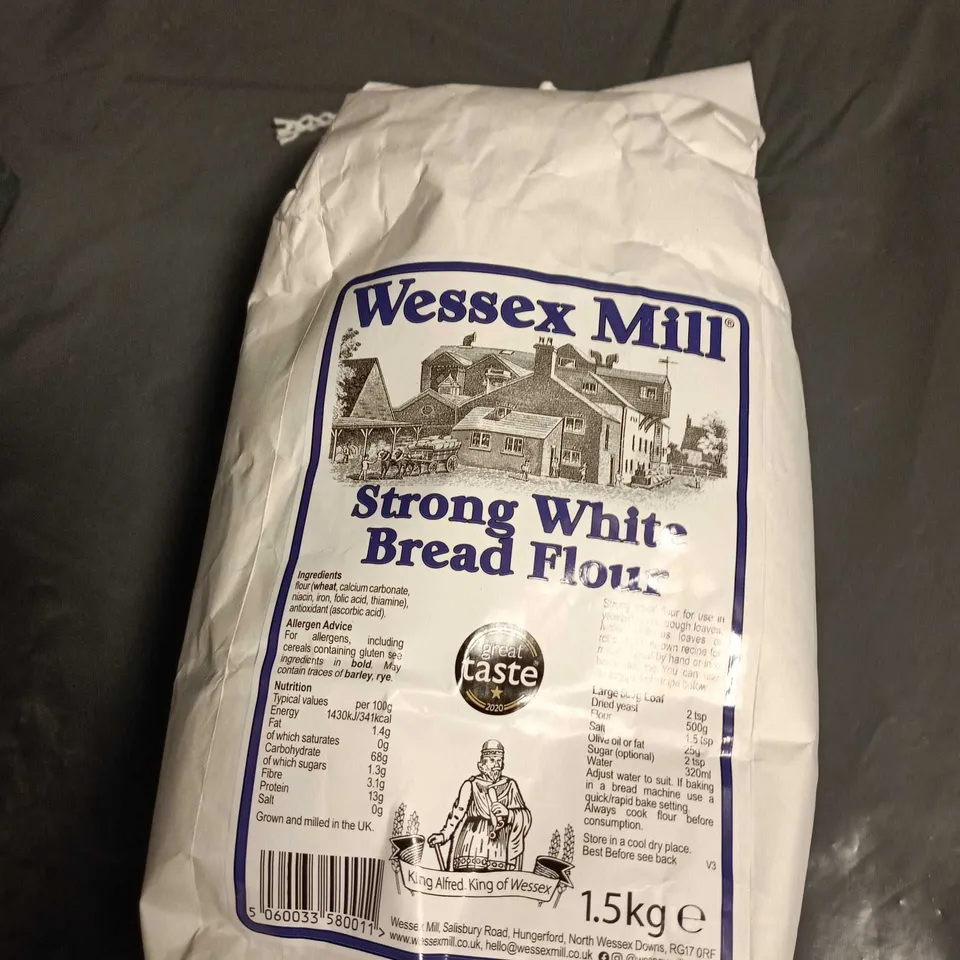 APPROXIMATELY 8 ASSORTED FOOD AND DRINK ITEMS INCLUDING WESSEX MILL STRONG WHITE BREAD FLOUR , CURED CHORIZO AND ALPRO OAT DRINK