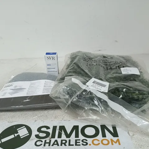 BOX OF APPROXIMATELY 15 ASSORTED ITEMS TO INCLUDE SVR MOISTURISER, JOSEPH JOSEPH IRON BOARD COVER, ARTIFICIAL GARDEN PANEL ETC