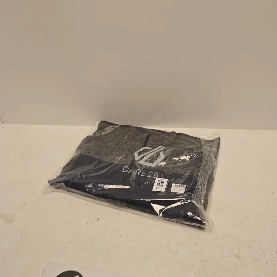 BOX OF APPROXIMATELY 20 ASSORTED BRAND NEW REGATTA ITEMS TO INCLUDE:  DARE2B VENTURE FLEECE 