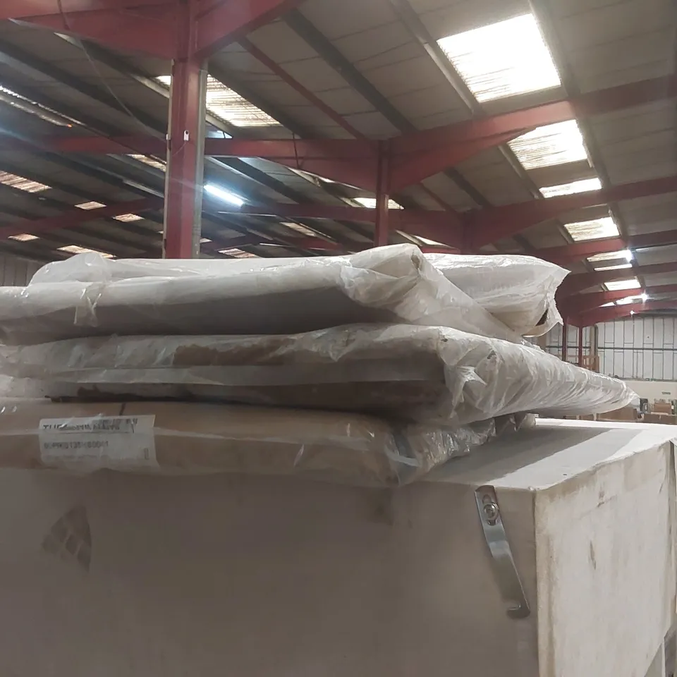 PALLET CONTAINING APPROXIMATELY 5x ASSORTED DIVAN BASE PARTS, 4x HEADBOARDS