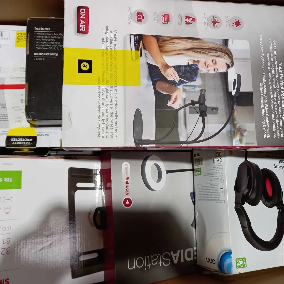 BOX OF APPROXIMATELY 15 ASSORTED HOUSEHOLD ITEMS TO INCLUDE BLACKWEB WIRELESS HEADPHONES, ASDA TECH WIRED HEADPHONES, ONN WIRELESS HEADPHONES, ETC