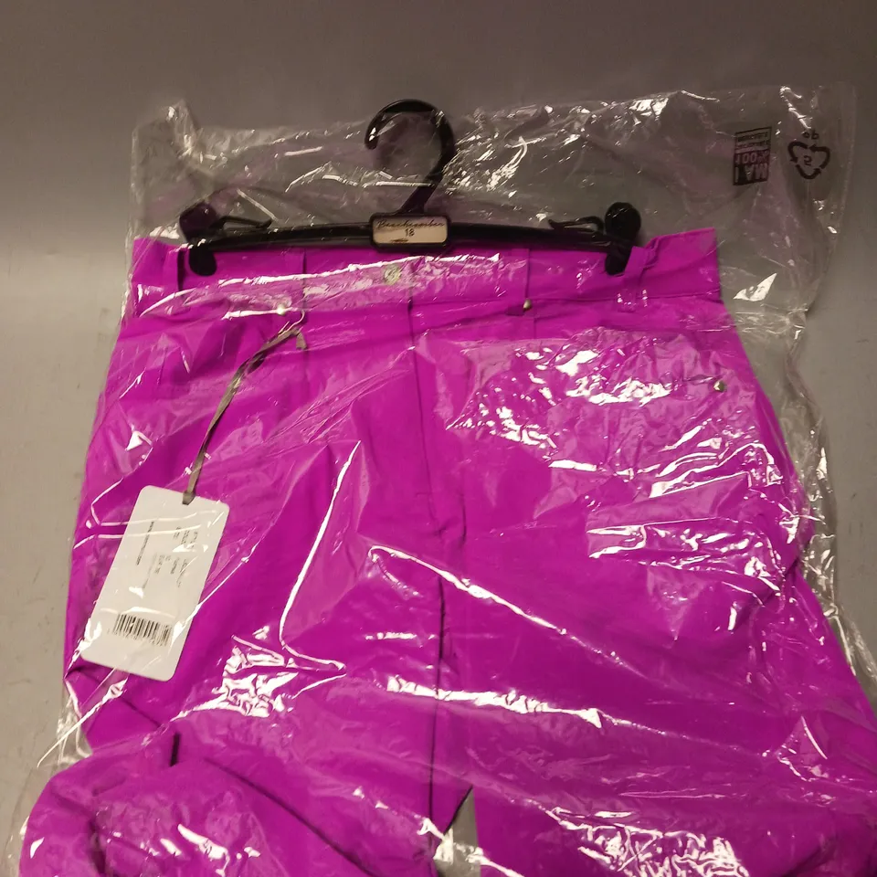 GLENMUIR LUCID LADIES GOLF SHORTS - 10