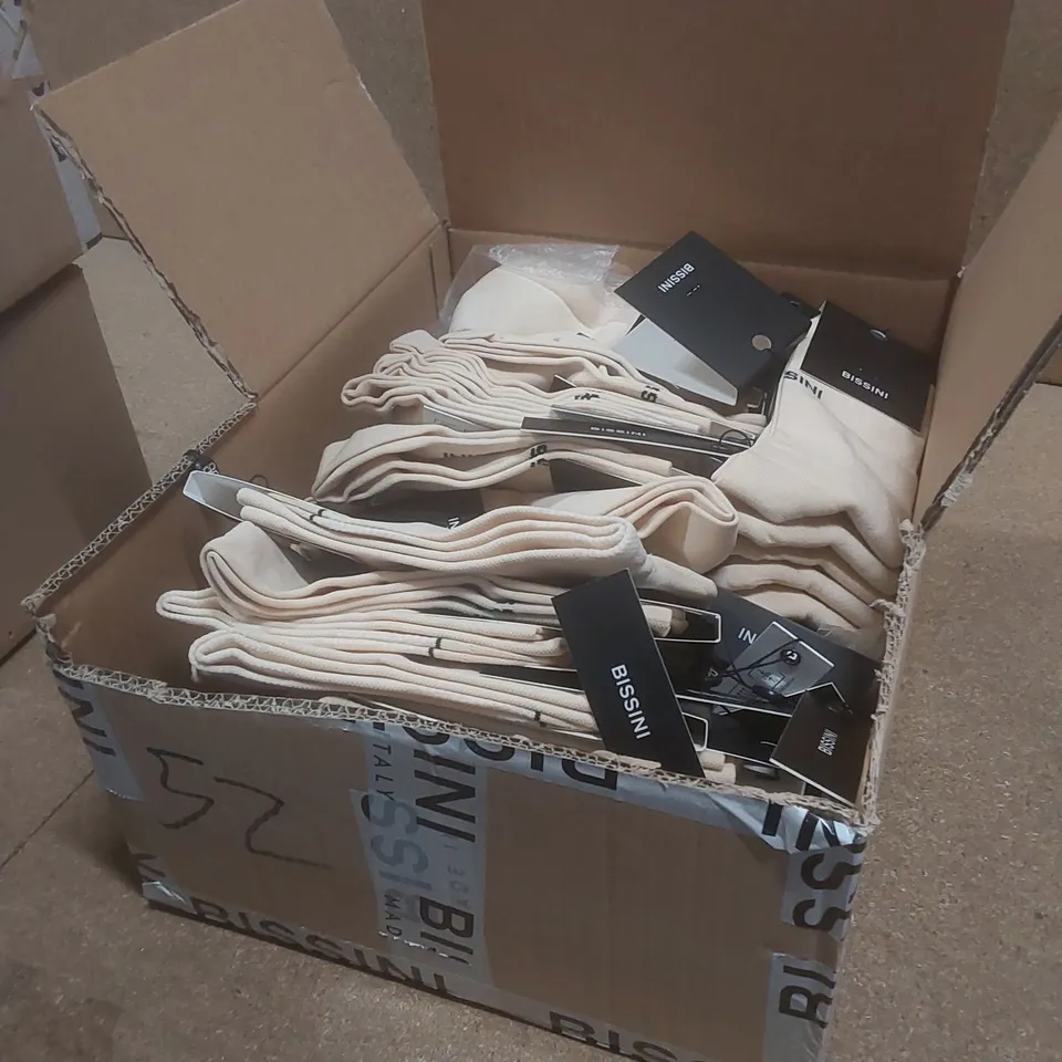 BOX TO CONTAIN APPROX 52 BRAND NEW PAIRS OF BISSINI CYCLING SOCKS - CREAM// SIZE: XS // 1 PAIR PER PACK