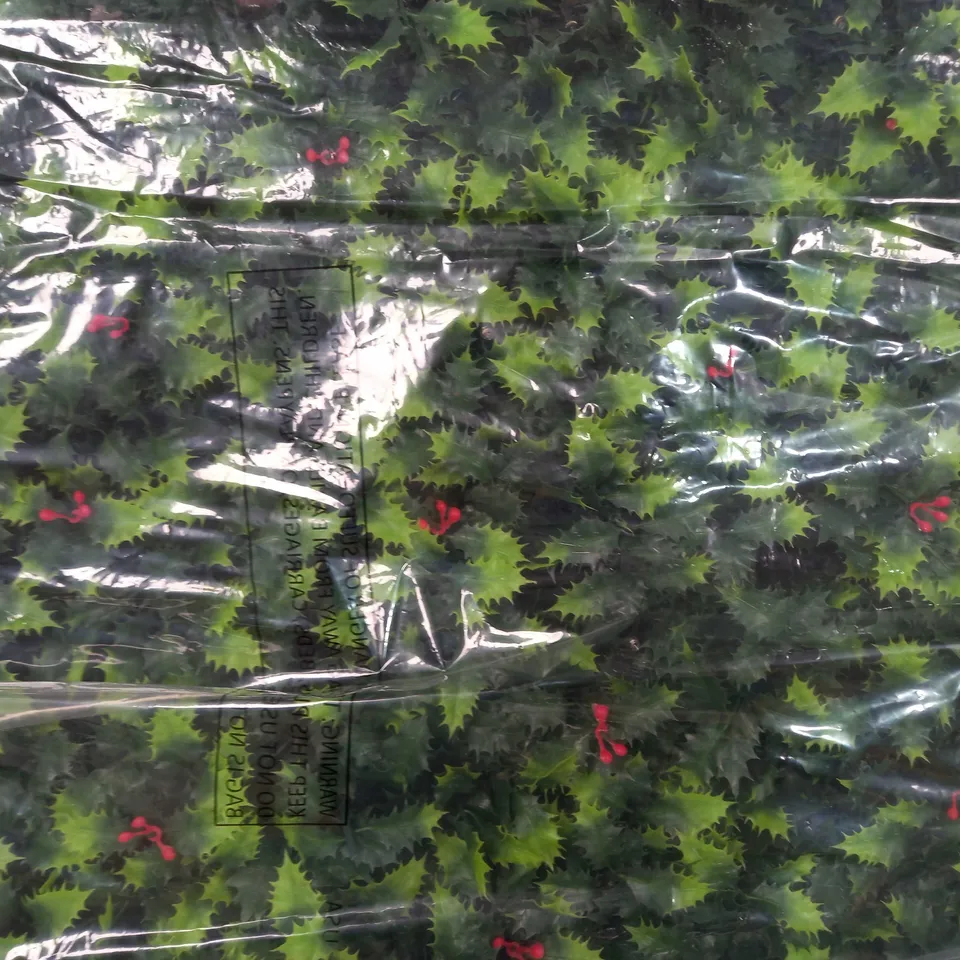 GARDEN REFLECTIONS PRE-LIT HOLLY TRELLIS - COLLECTION ONLY