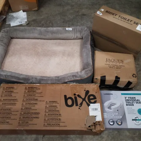 PALLET CONTAINING ASSORTED PRODUCTS INCLUDING BIDET TOILET SEAT, PET BED, GIANT TUMBIE TOWER, UNIVERSAL TOILET SEAT RISER & BALANCE BIKE 