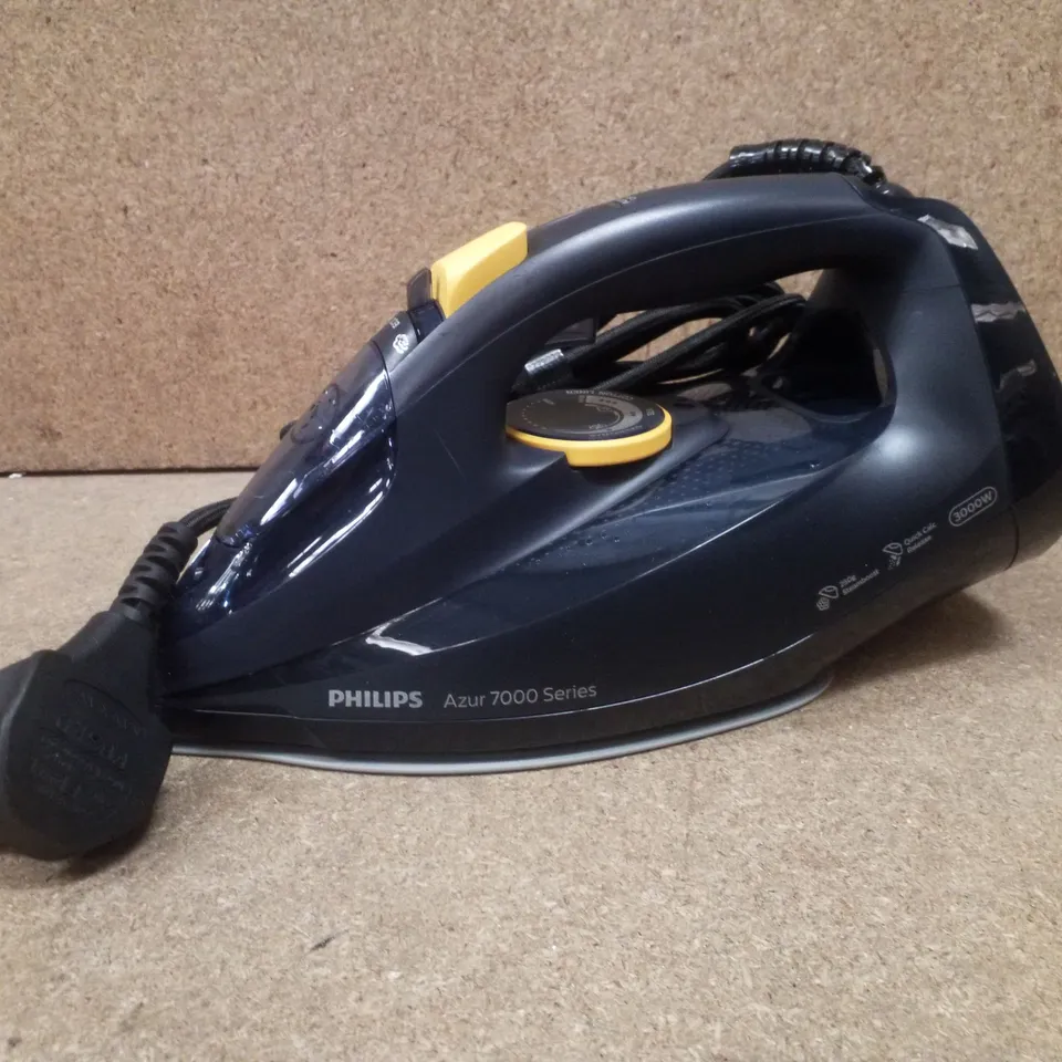 BOXED PHILIPS 7000 SERIES DST7060/20 3000 WATT IRON - BLUE 