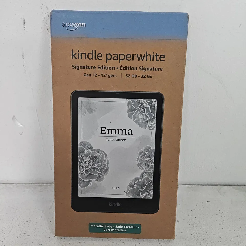 BOXED AMAZON KINDLE PAPER WHITE GEN 12 32GB E-READER IN METALLIC JADE - SA569P