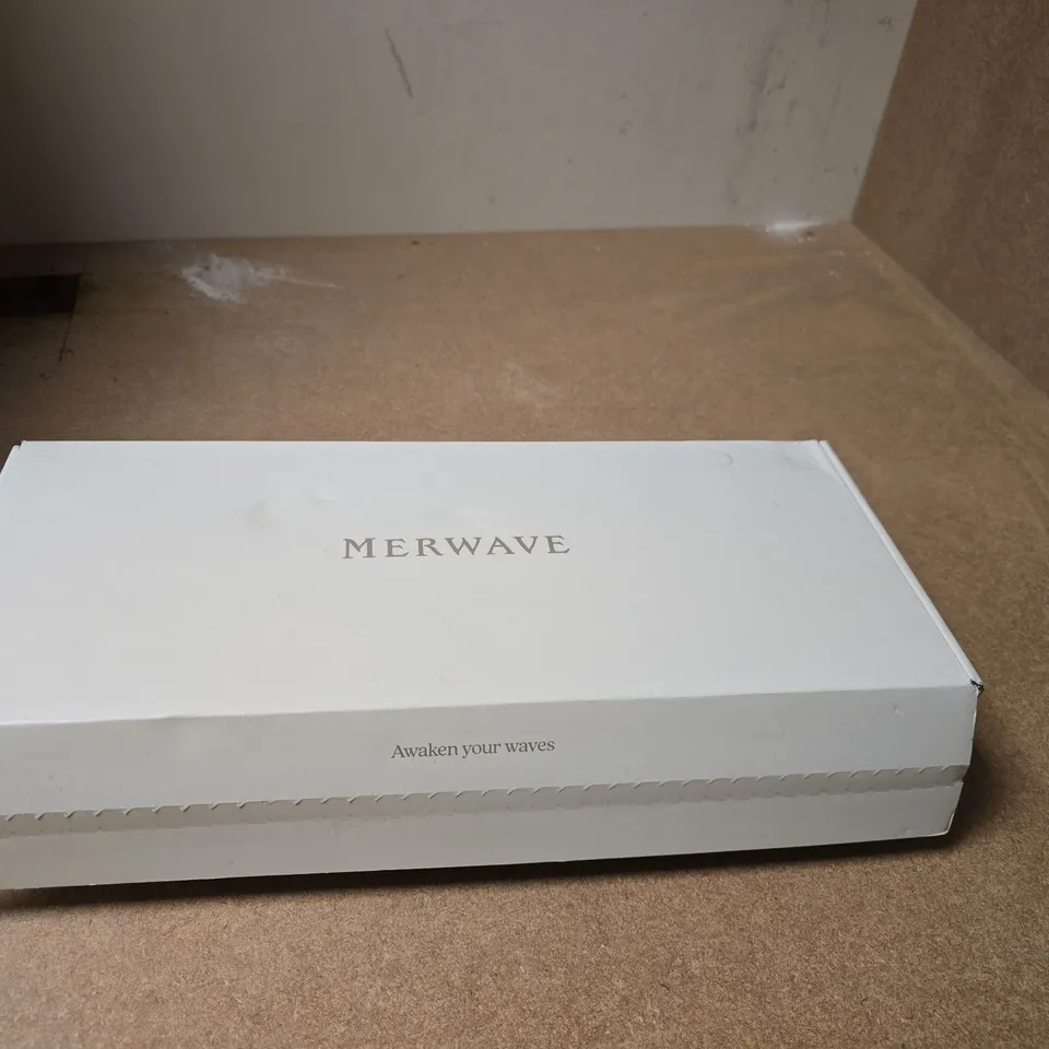 MERWAVE AWAKEN YOUR WAVES HAIR CARE SET