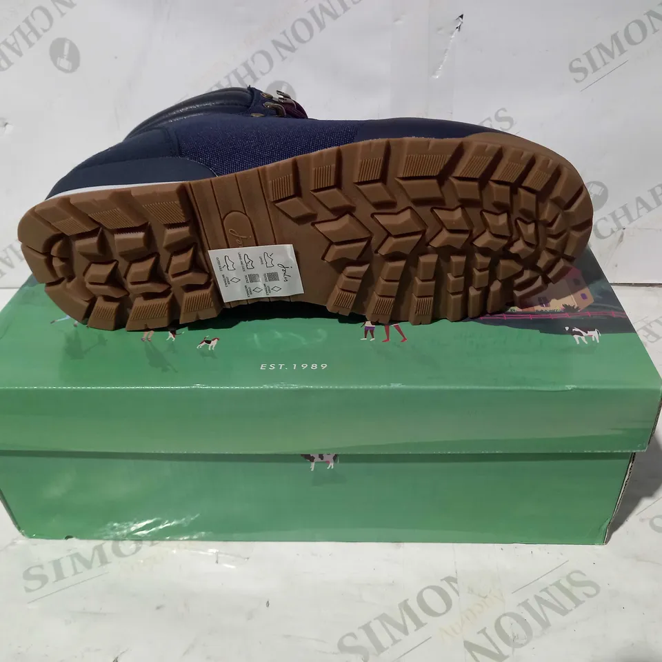 BOXED PAIR OF JOULES CHEDWORTH SHOES IN NAVY UK SIZE 6