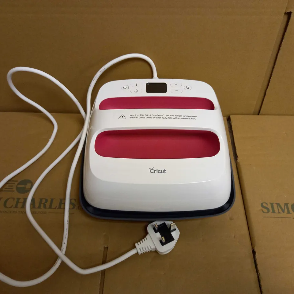 CRICUT EASY PRESS 2