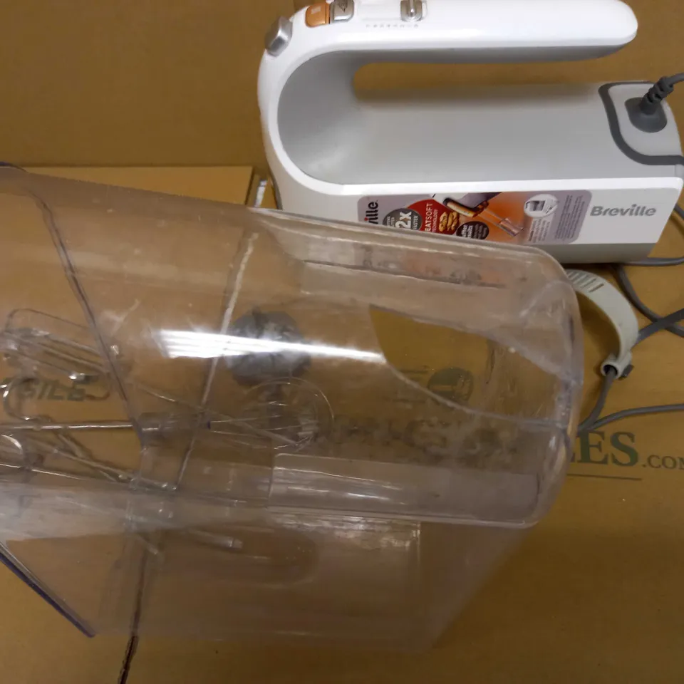 BREVILLE VFM021 HEATSOFT HAND MIXER 