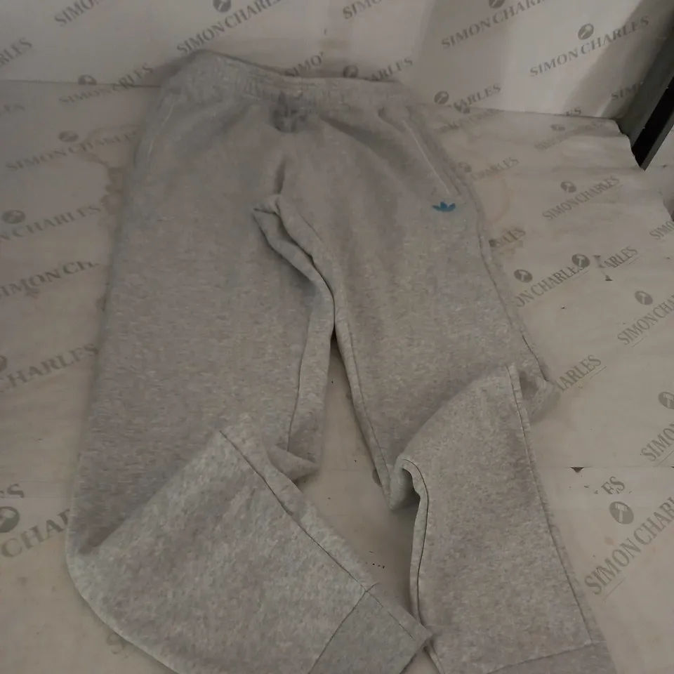 GREY ADIDAS JOGGERS SIZE M