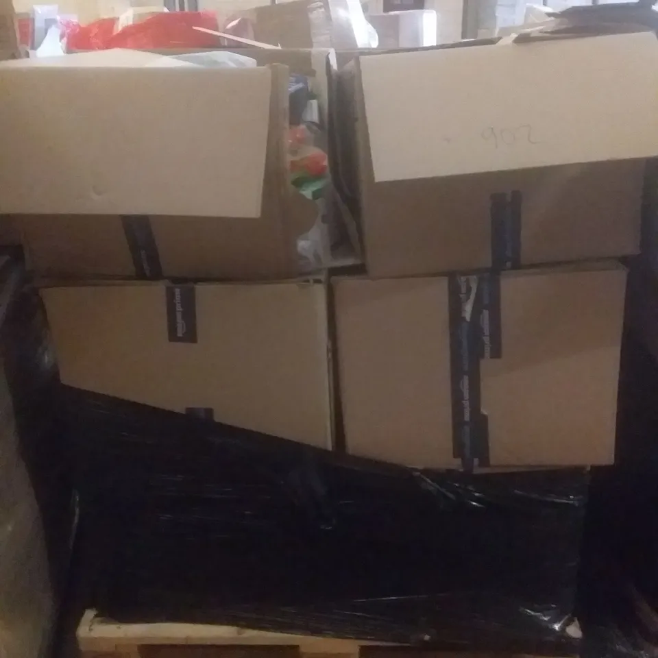 PALLET OF ASSORTED ITEMS INCLUDING MAGNETIC SCREEN DOOR, EAE DEFENDERS, STARRY PROJECTOR LIGHT, SCREEN GLASS PROTECTOR