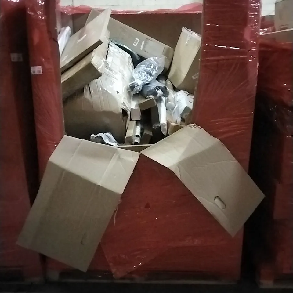 PALLET CONTAINING ASSORTED ITEMS TO INCLUDE: RADIATOR, JUICER, SAFETY GATE, SKATE BOARD AND CONVERTIBLE SOFT TOP ETC....