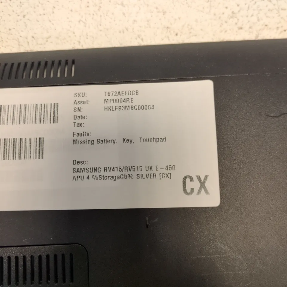 SAMSUNG RV415/RV515 LAPTOP – SILVER (UK) – MISSING BATTERY, KEY & TOUCHPAD